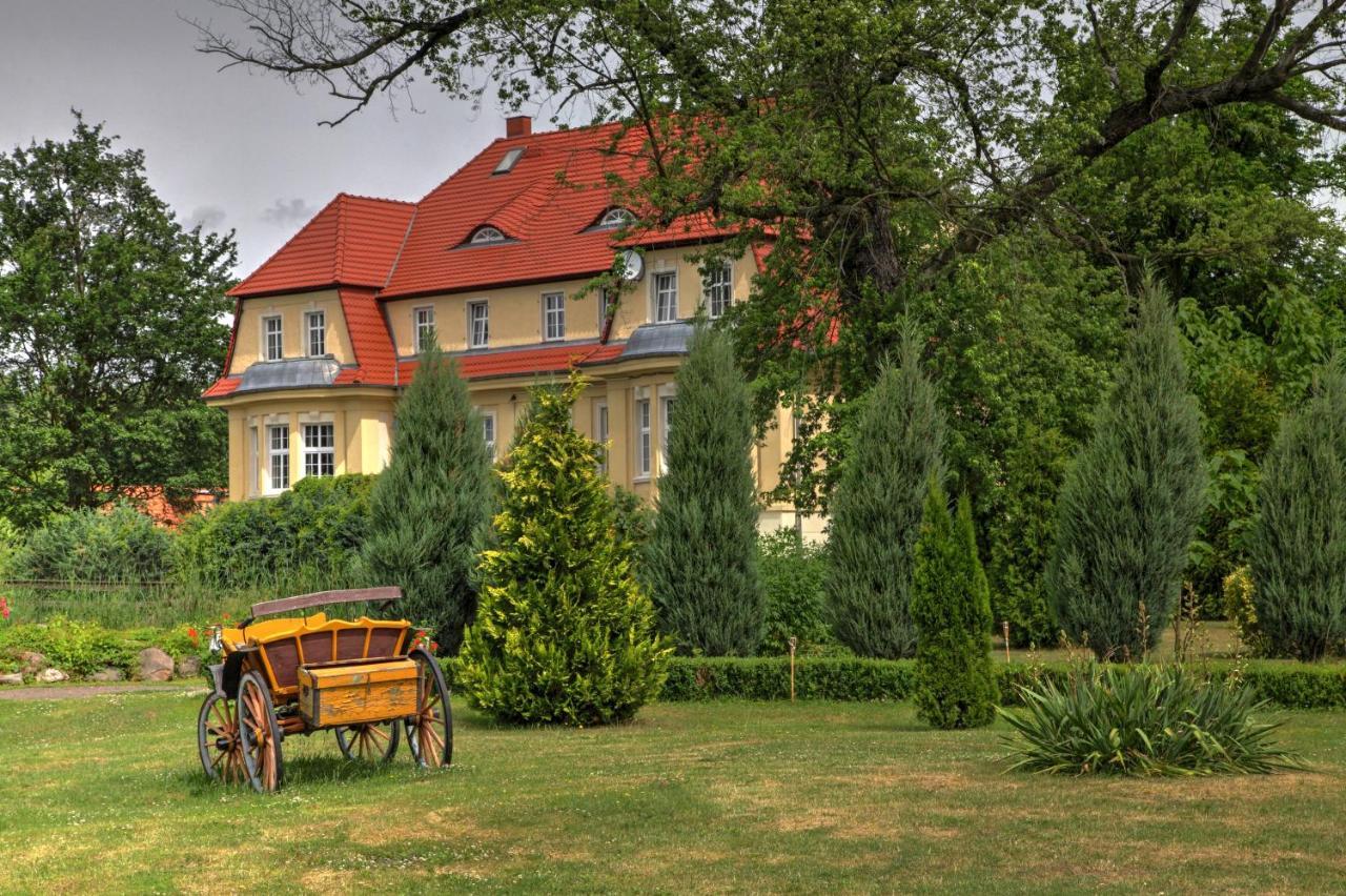 Zespol Palacowo-Parkowy Badzow Polkowice Exterior foto