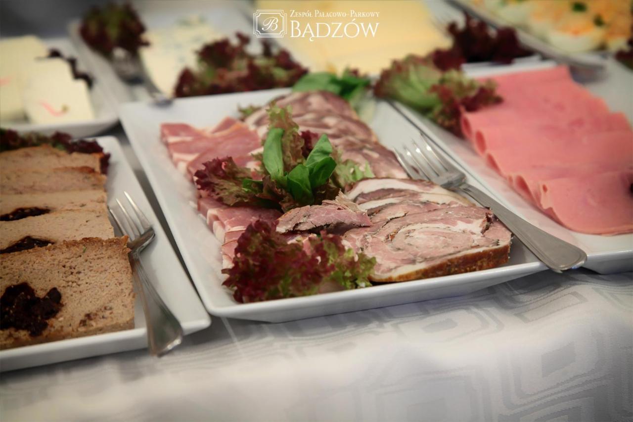 Zespol Palacowo-Parkowy Badzow Polkowice Exterior foto