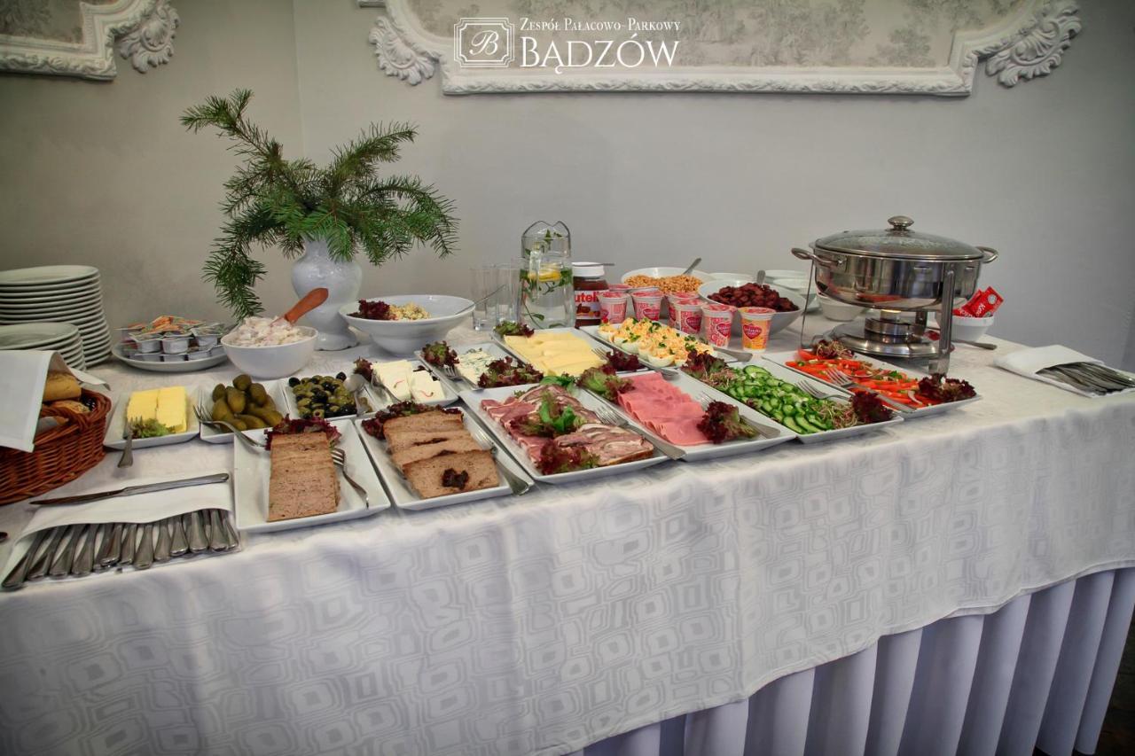 Zespol Palacowo-Parkowy Badzow Polkowice Exterior foto